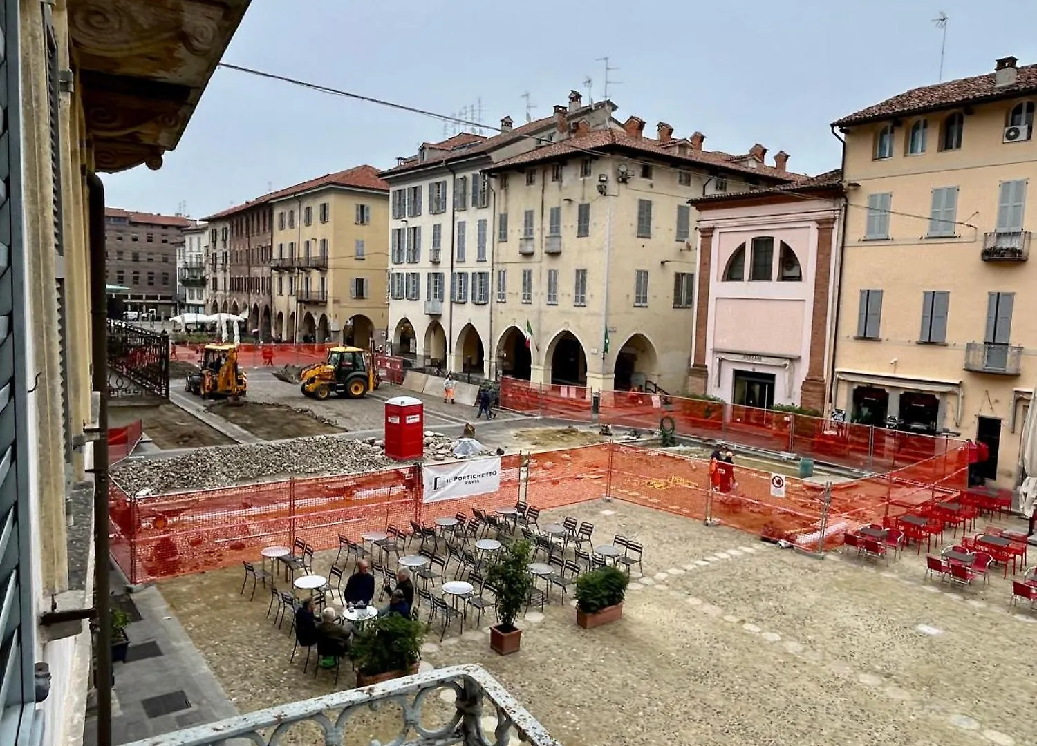 A Casa Di Lamu, Eleganza In Piazza Della Vittoria, 140Mq Apartamento Pavia Itália
