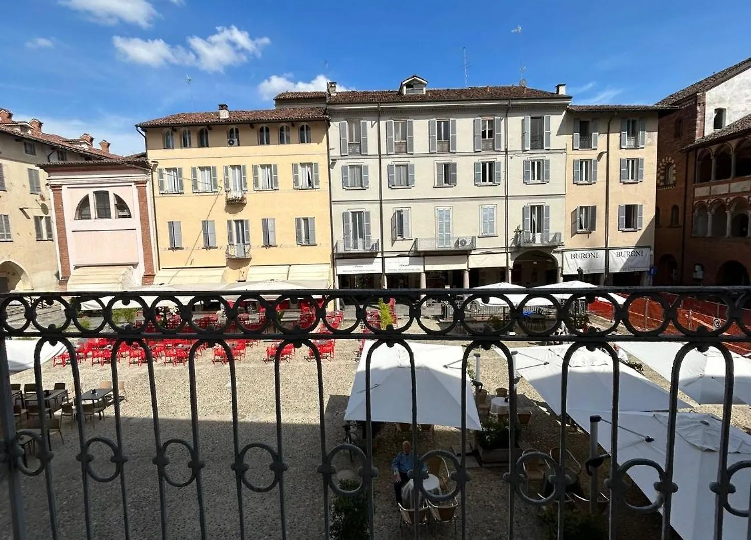 A Casa Di Lamu, Eleganza In Piazza Della Vittoria, 140Mq Apartamento Pavia